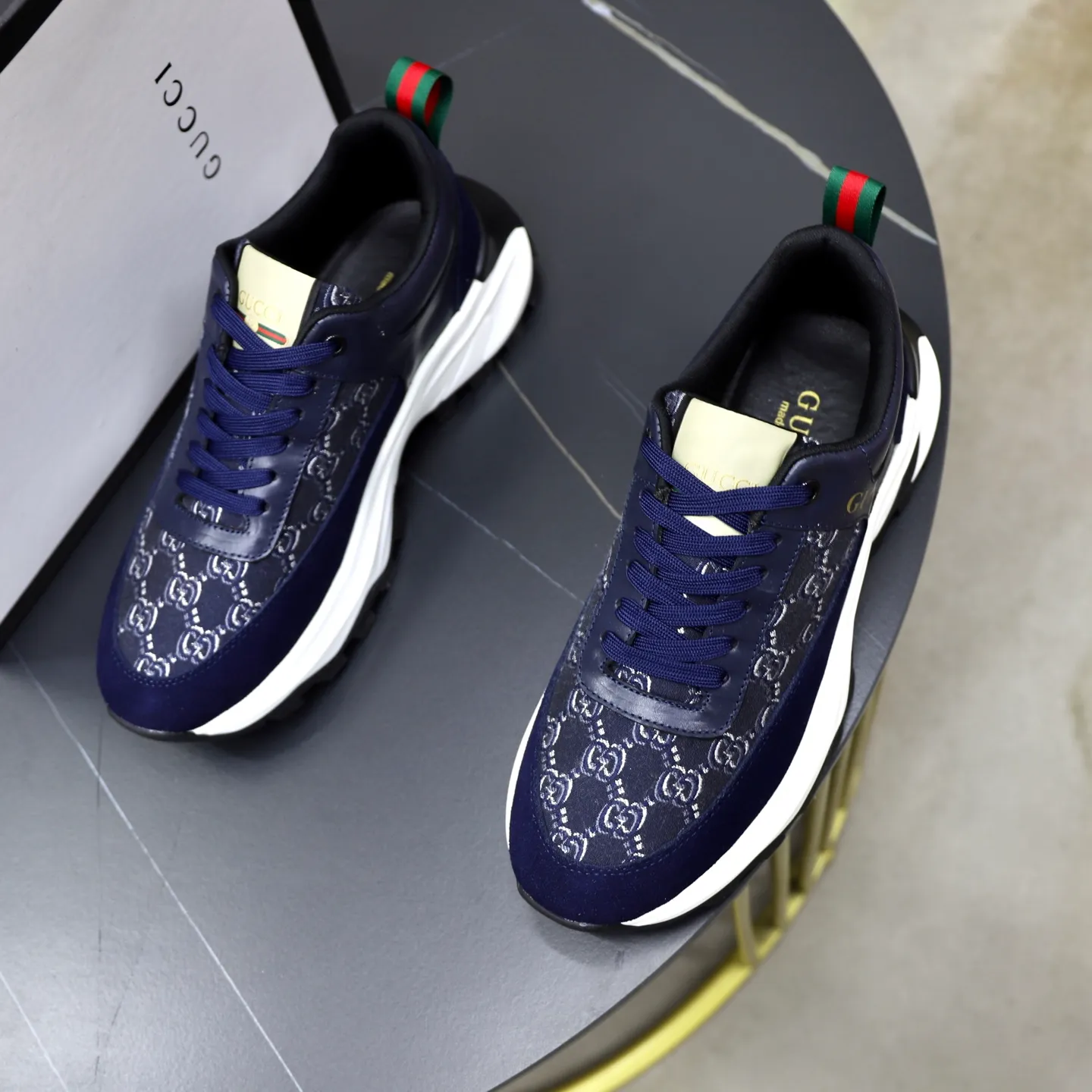 Ex-factory price: 462💰🙅‍♂️🙅‍♂️🙅‍♂️ Brand: GUCCI Standard code: 38-44 (45 customized) Grade: Same as the official website Material: Original leather splicing, comfortable and breathable lining, original wear-resistant outsole Style category: Men's fashionable casual shoes, running shoes, noble luxury brand elements, top luxury Color: actual picture color
